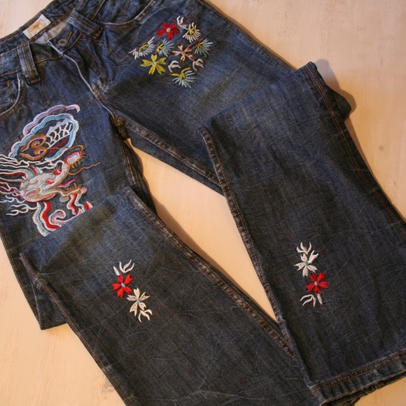 Antik Denim Denim - Antik Denim Jeans  size 26 Embroidered Dragon